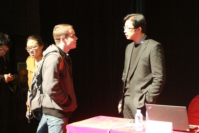 你我的大學(xué)，一切皆有可能——尹健教授走進(jìn)2014級新生轉型教育